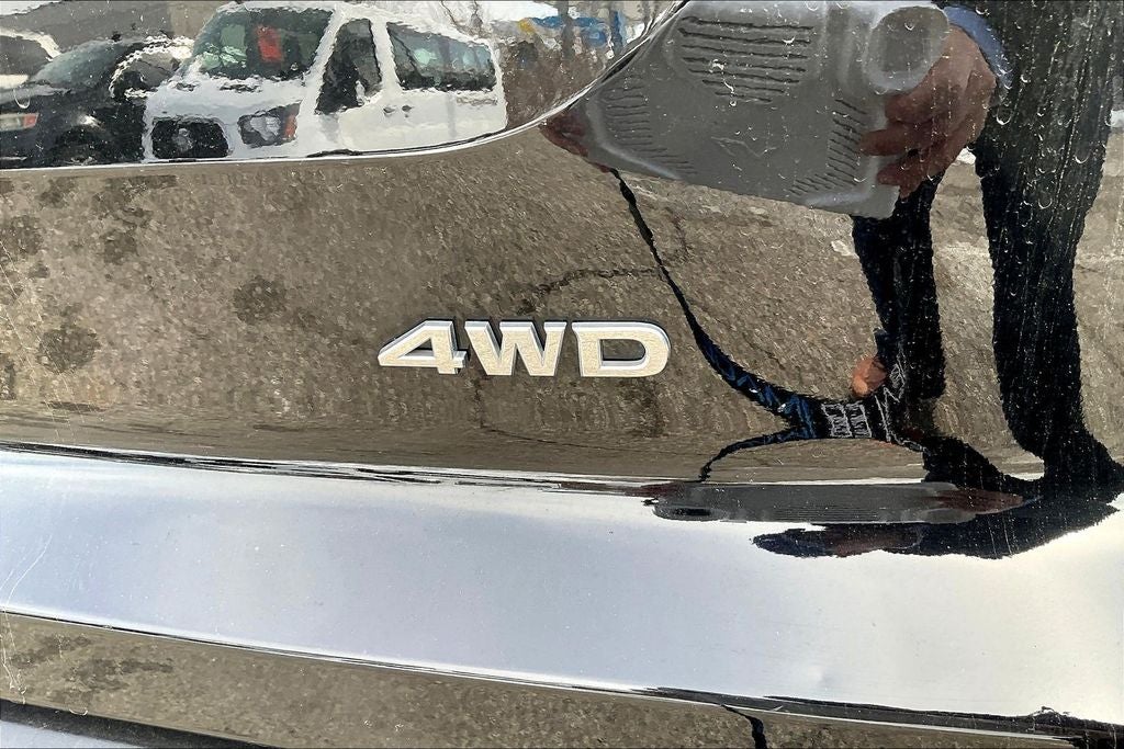 2024 Nissan Pathfinder S