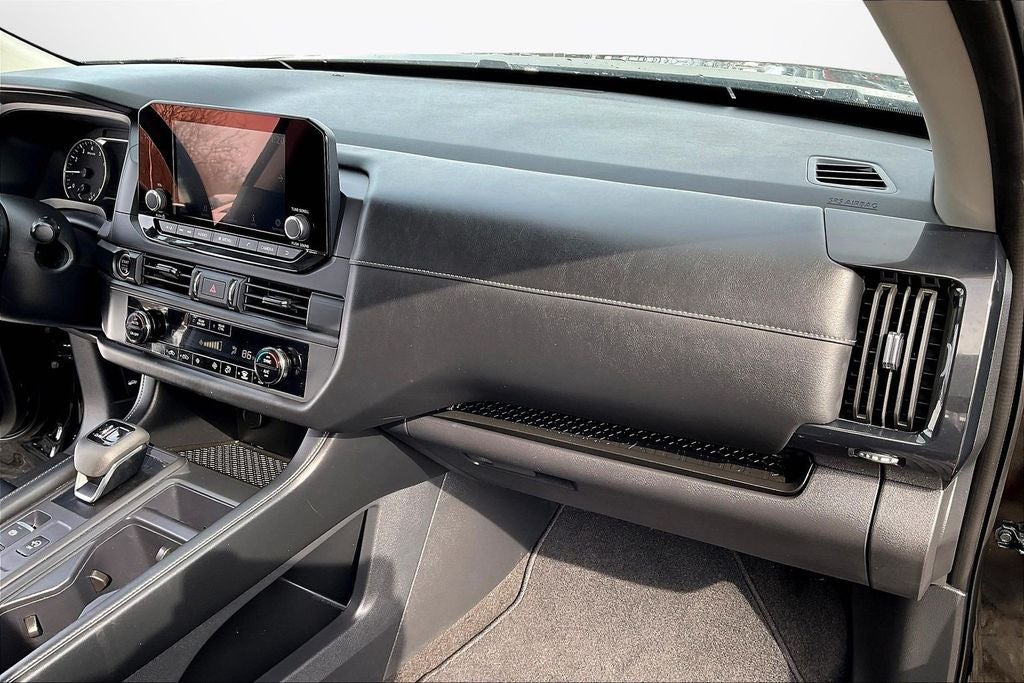 2024 Nissan Pathfinder S