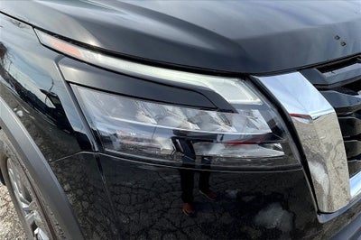 2024 Nissan Pathfinder S