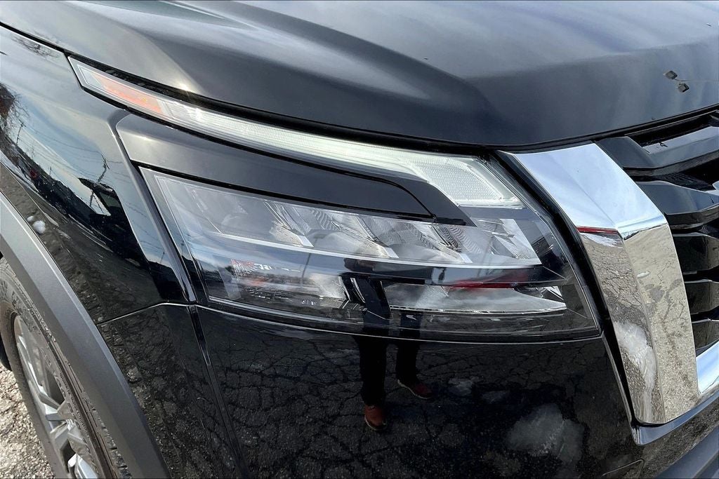 2024 Nissan Pathfinder S