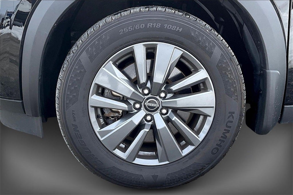 2024 Nissan Pathfinder S