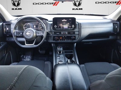 2024 Nissan Pathfinder S