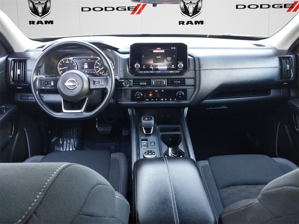 2024 Nissan Pathfinder S