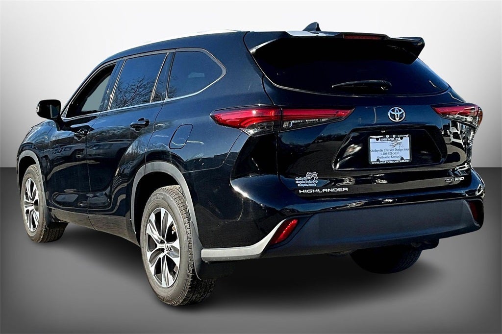 2022 Toyota Highlander XLE