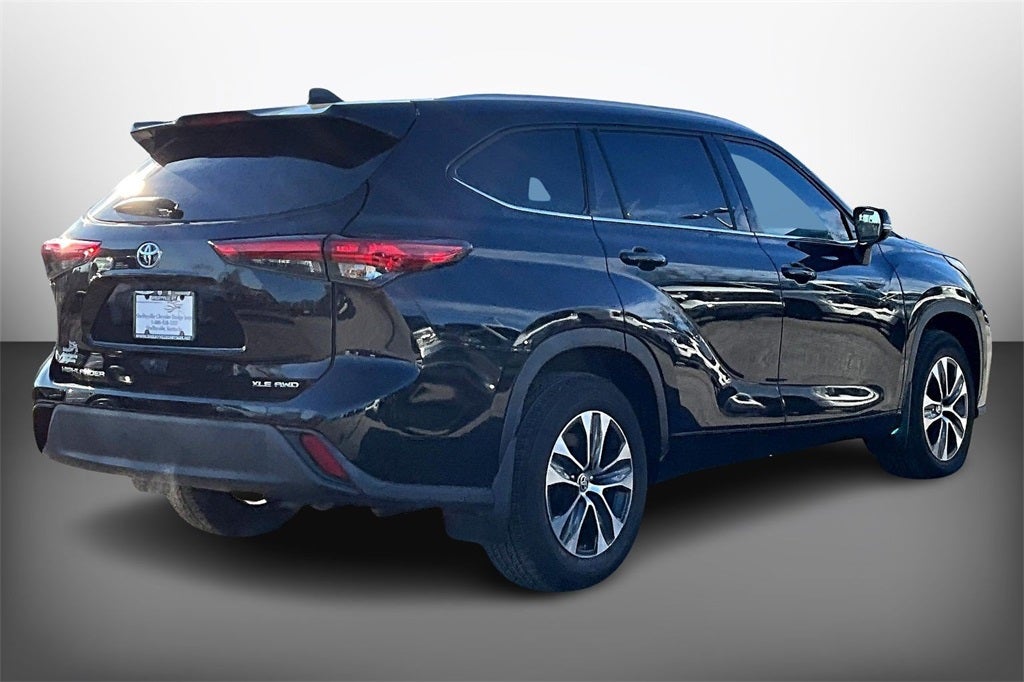 2022 Toyota Highlander XLE