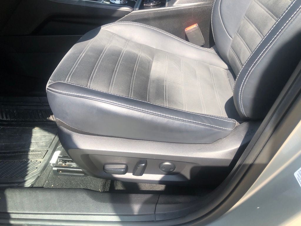 2024 Mitsubishi Outlander SE Black Edition w/Pano Roof