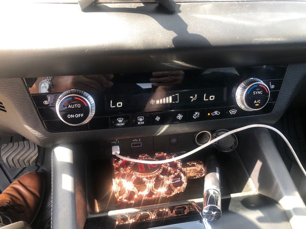 2024 Mitsubishi Outlander SE Black Edition w/Pano Roof
