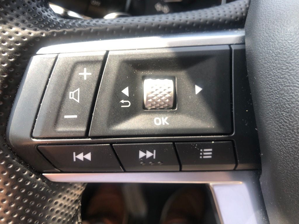 2024 Mitsubishi Outlander SE Black Edition w/Pano Roof