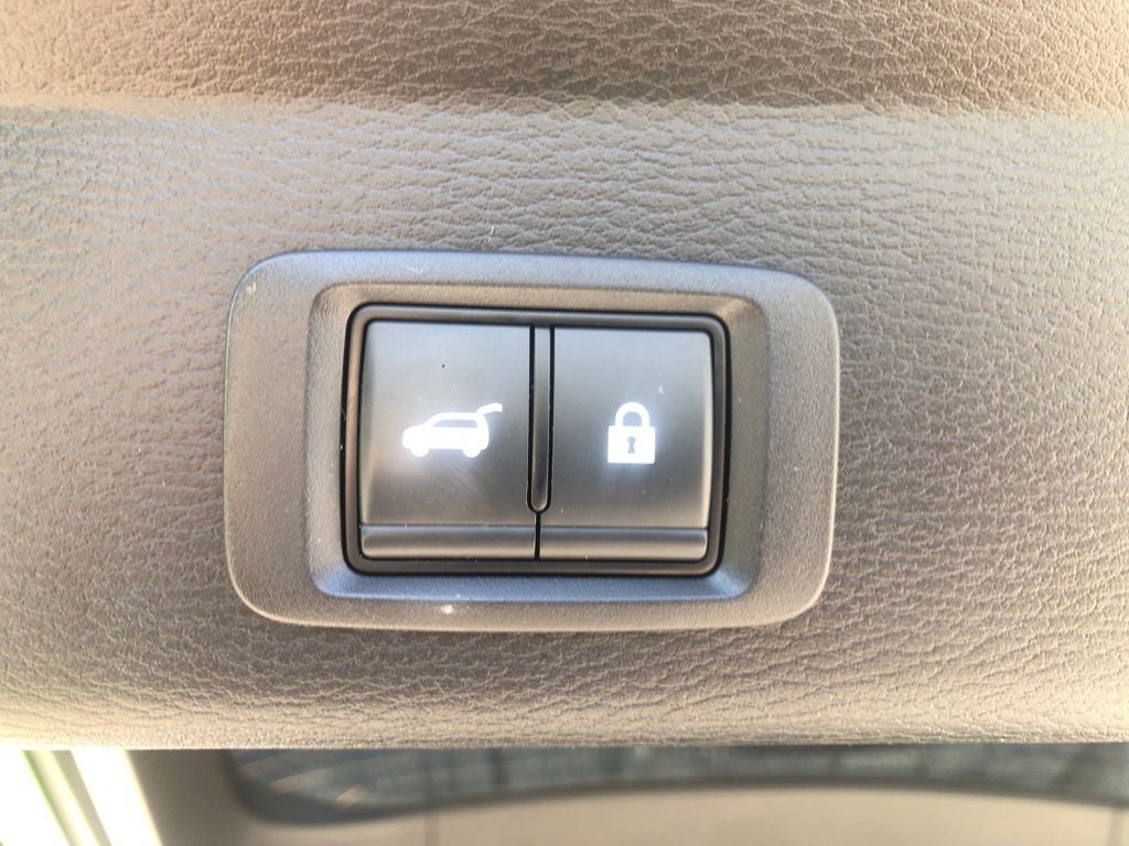 2024 Mitsubishi Outlander SE Black Edition w/Pano Roof