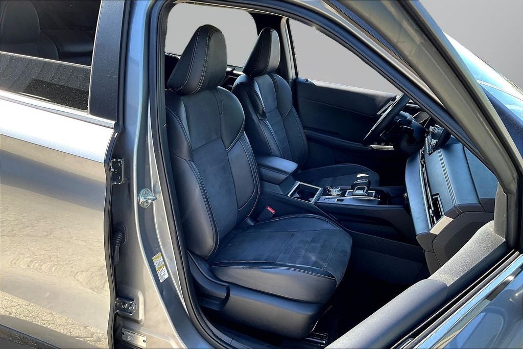 2024 Mitsubishi Outlander SE Ralliart