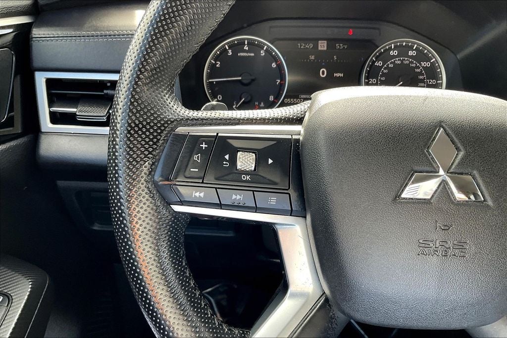 2024 Mitsubishi Outlander SE Black Edition w/Pano Roof