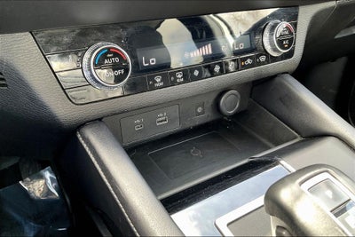 2024 Mitsubishi Outlander SE Black Edition w/Pano Roof