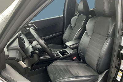 2024 Mitsubishi Outlander SE Black Edition w/Pano Roof