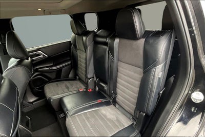 2024 Mitsubishi Outlander SE Black Edition w/Pano Roof