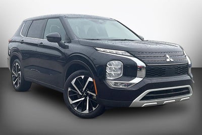 2024 Mitsubishi Outlander SE Black Edition w/Pano Roof
