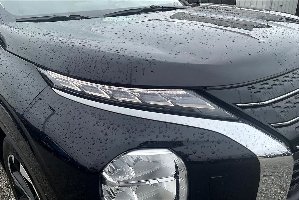 2024 Mitsubishi Outlander SE Black Edition w/Pano Roof