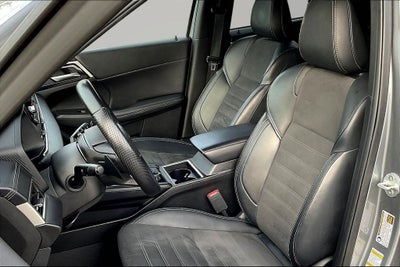 2024 Mitsubishi Outlander SE Black Edition w/Pano Roof