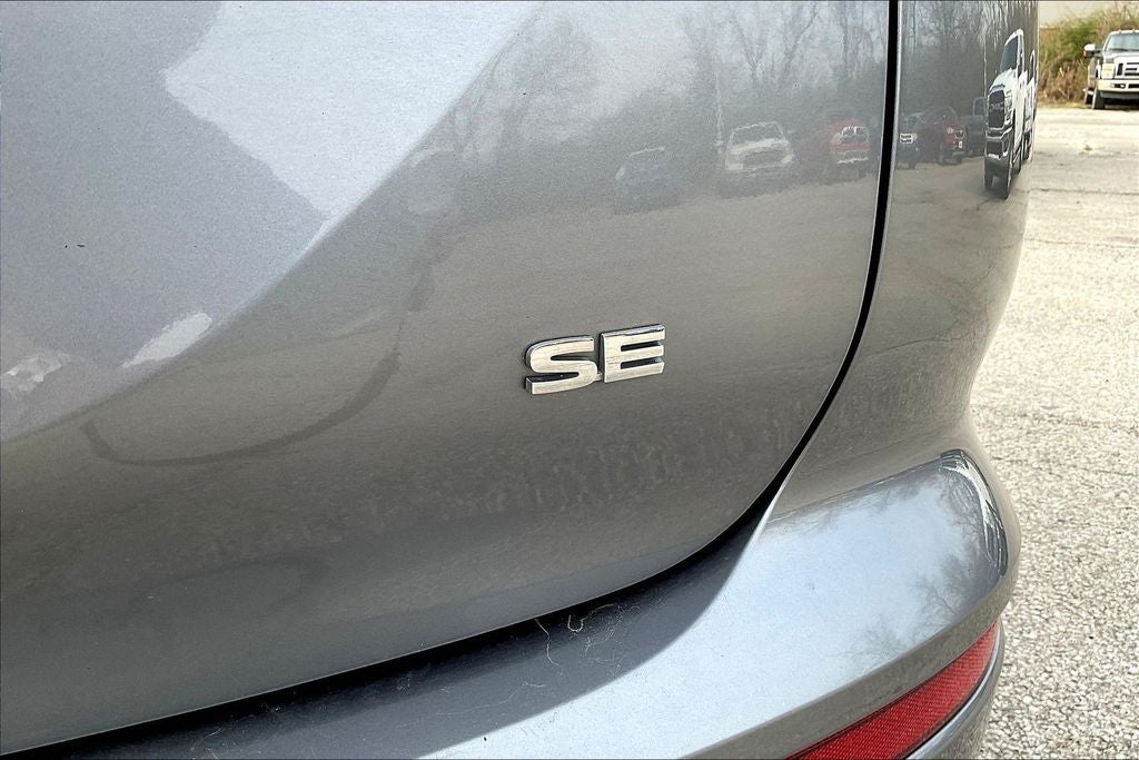 2024 Mitsubishi Outlander SE Black Edition w/Pano Roof