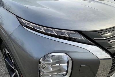 2024 Mitsubishi Outlander SE Black Edition w/Pano Roof