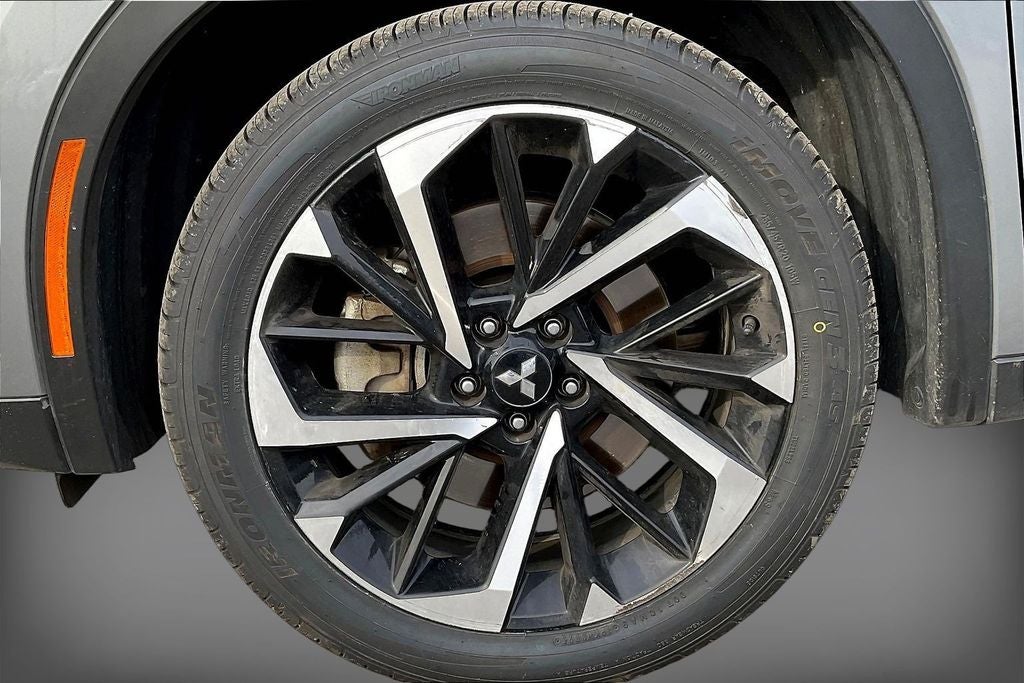 2024 Mitsubishi Outlander SE Black Edition w/Pano Roof