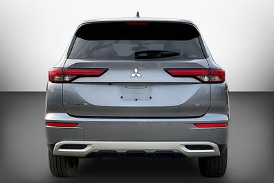 2024 Mitsubishi Outlander SE Black Edition w/Pano Roof