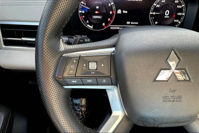 2024 Mitsubishi Outlander SEL