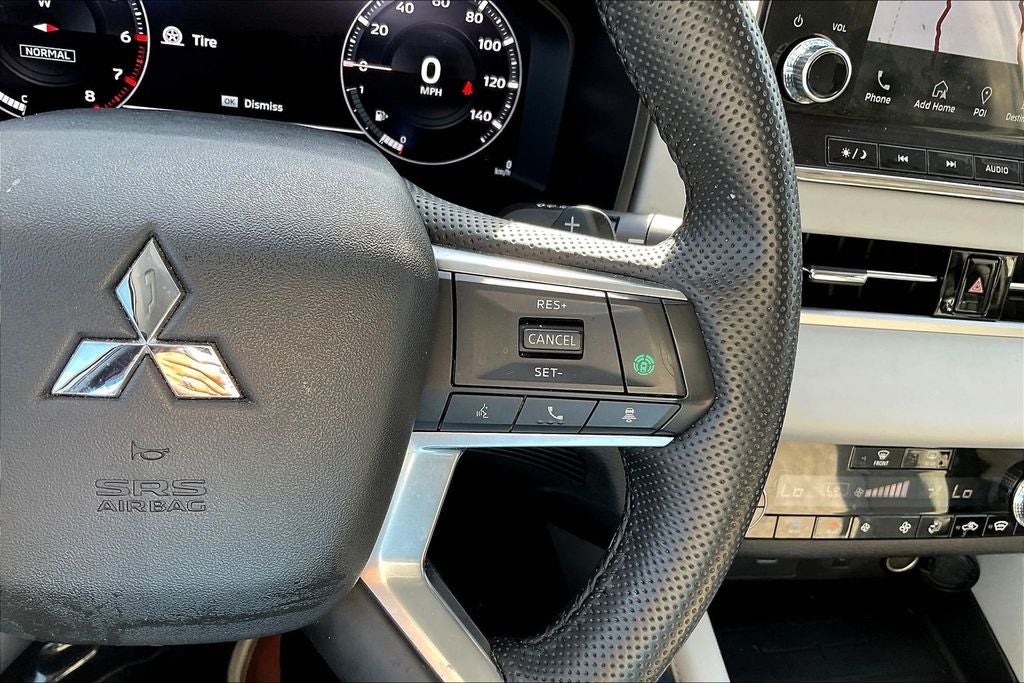 2024 Mitsubishi Outlander SEL