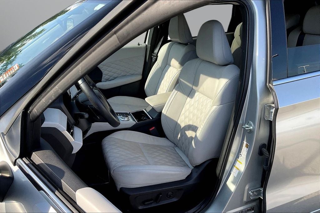 2024 Mitsubishi Outlander SEL