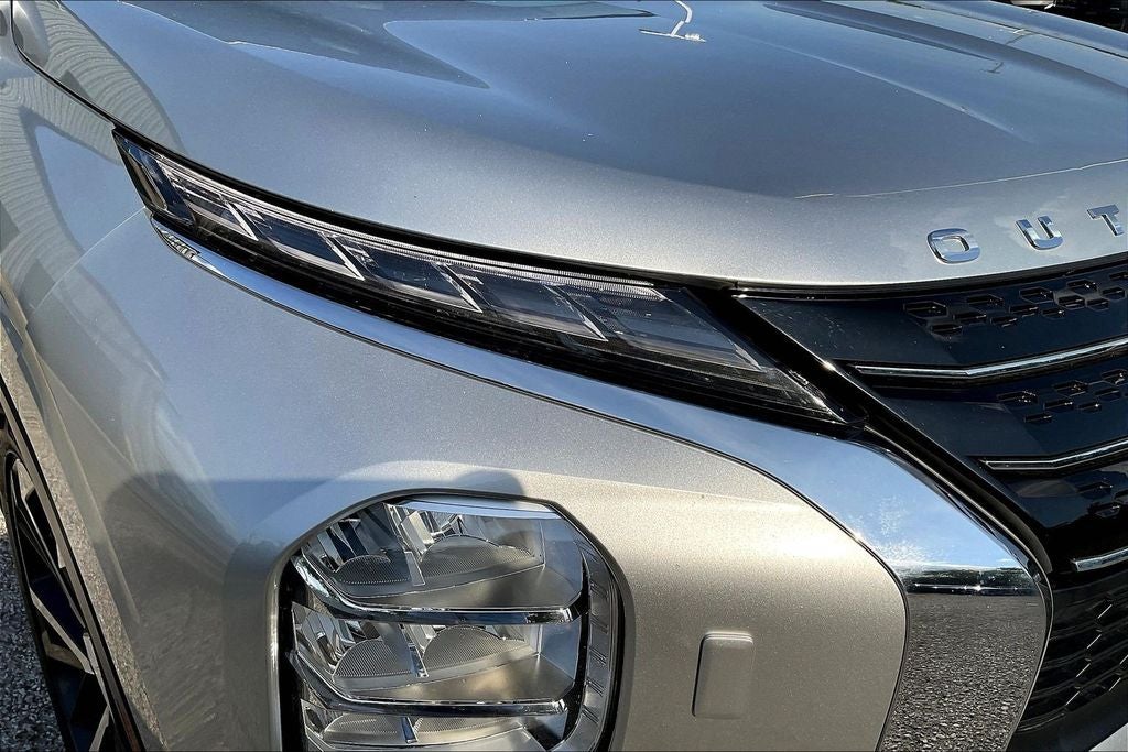 2024 Mitsubishi Outlander SEL