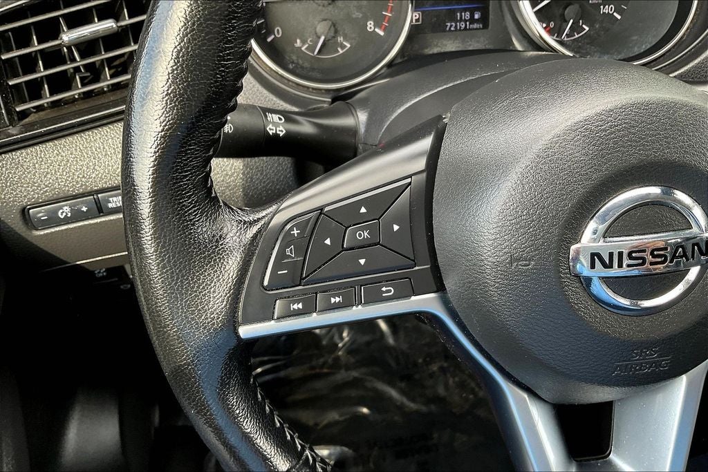 2022 Nissan Rogue Sport SV