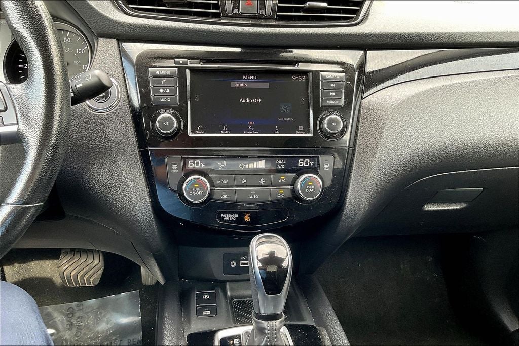 2022 Nissan Rogue Sport SV