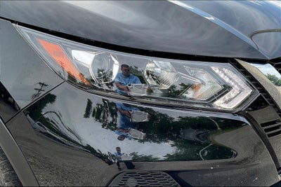 2022 Nissan Rogue Sport SV