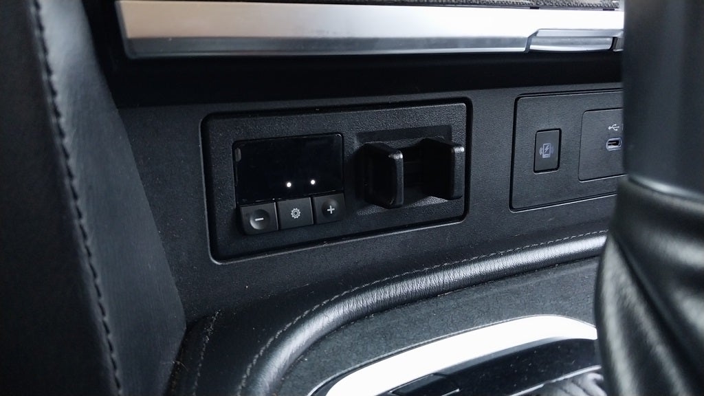 2023 Nissan Armada SV