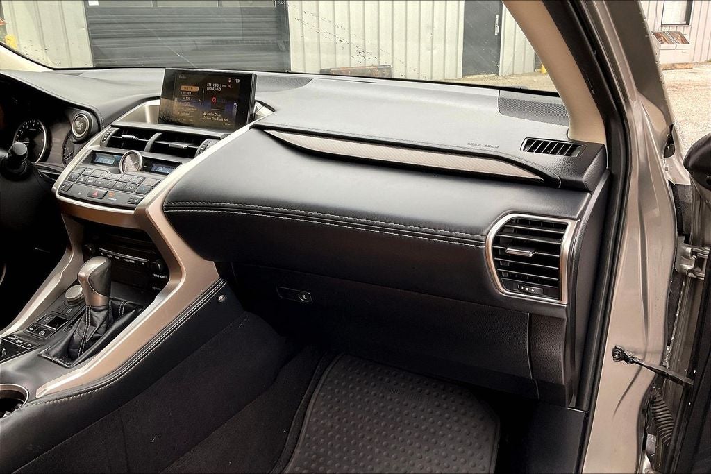 2017 Lexus NX 200t