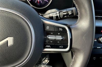 2024 Kia Carnival LX Seat Package