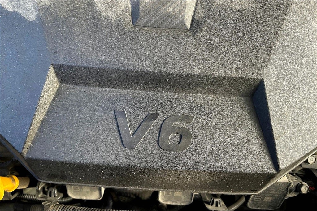 2024 Kia Carnival LX Seat Package