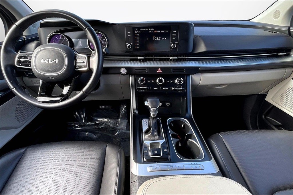 2024 Kia Carnival LX Seat Package