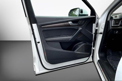 2024 Audi Q5 45 S line Premium quattro