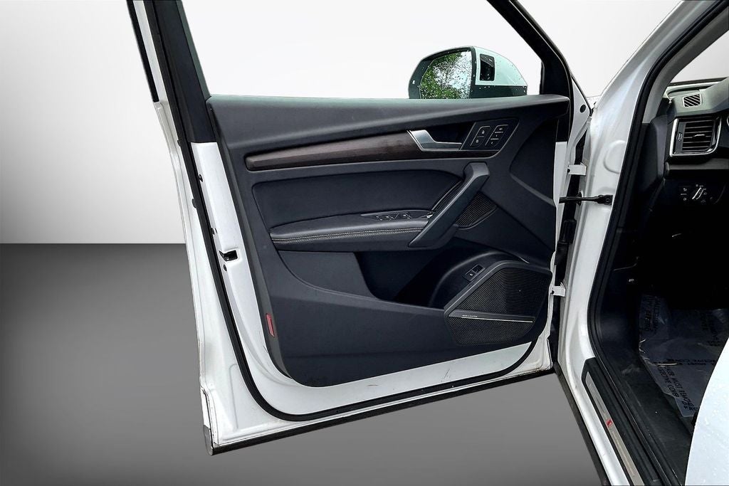 2024 Audi Q5 45 S line Premium quattro