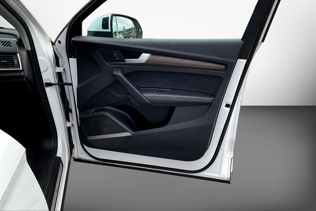 2024 Audi Q5 45 S line Premium quattro