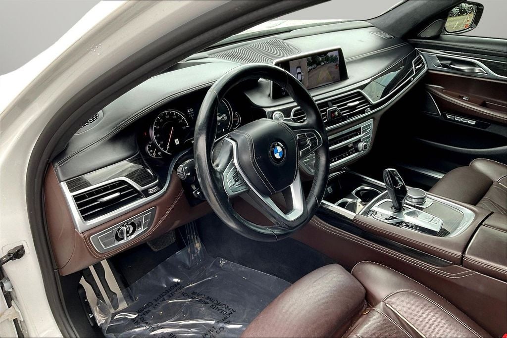2016 BMW 7 Series 750i