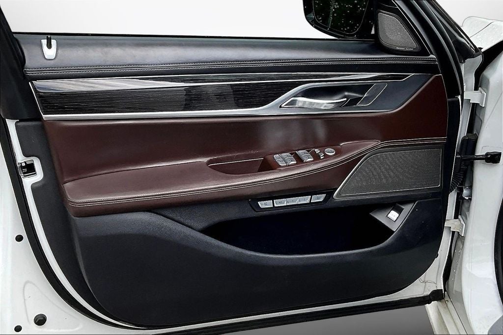 2016 BMW 7 Series 750i