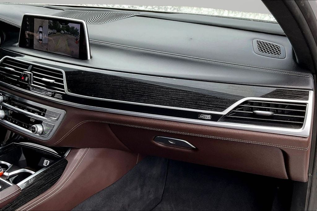 2016 BMW 7 Series 750i