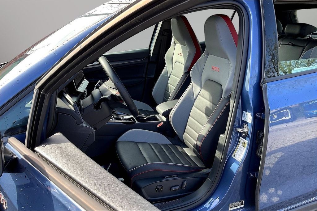 2025 Volkswagen Golf GTI 2.0T SE