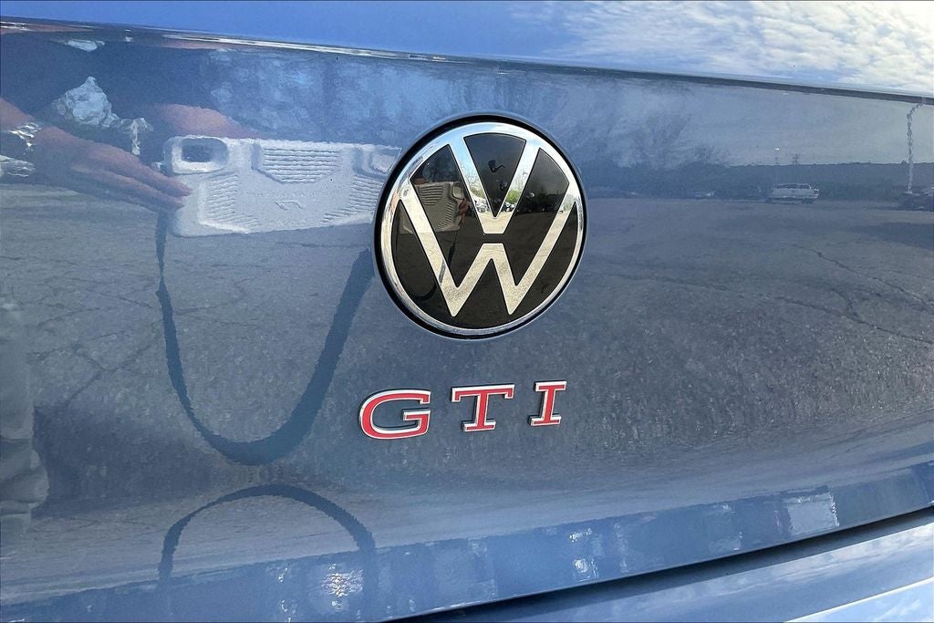 2025 Volkswagen Golf GTI 2.0T SE