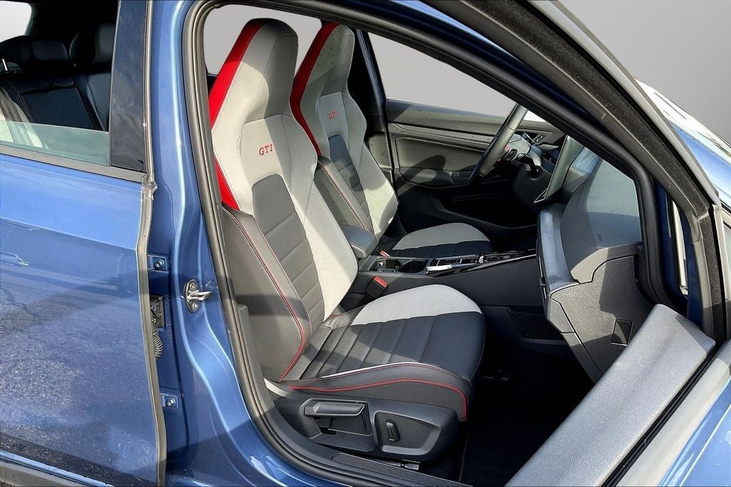 2025 Volkswagen Golf GTI 2.0T SE