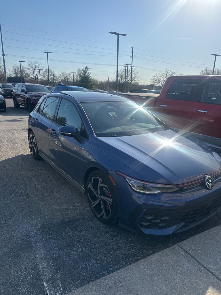 2025 Volkswagen Golf GTI 2.0T SE