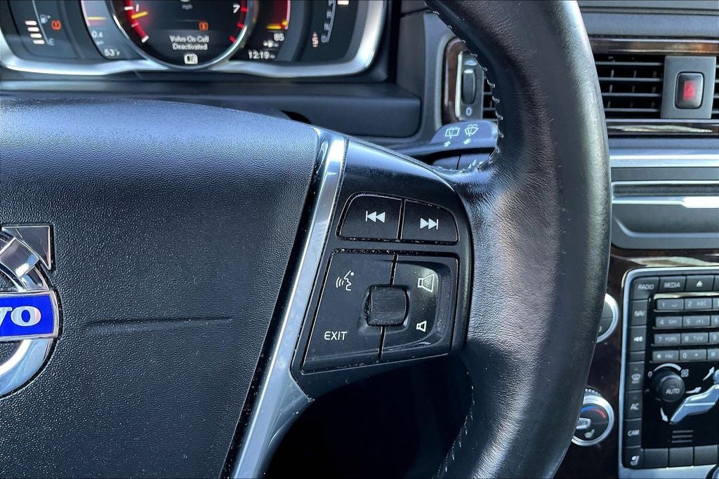 2016 Volvo XC70 T5 Premier