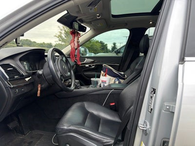 2018 Volvo XC90 T6 Momentum