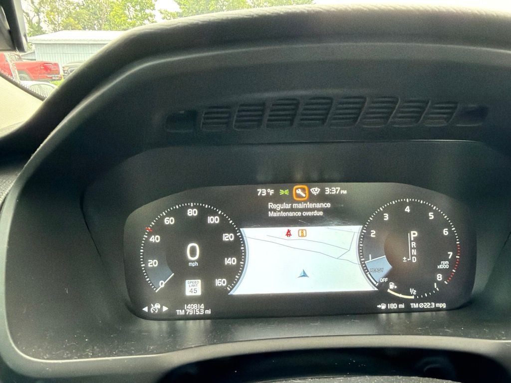 2018 Volvo XC90 T6 Momentum